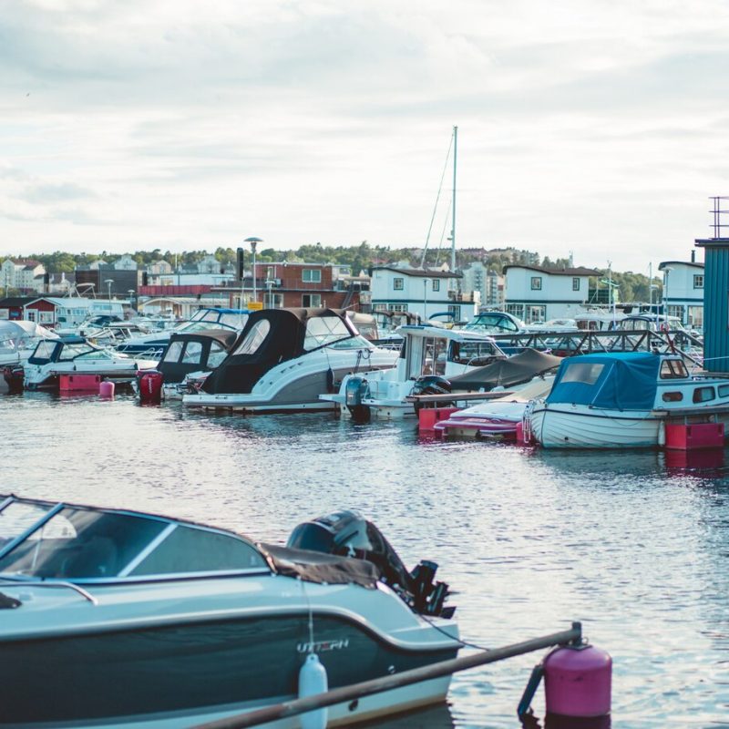 sailing-boats-yachts-pier-stockholm-front-city-center_72229-276